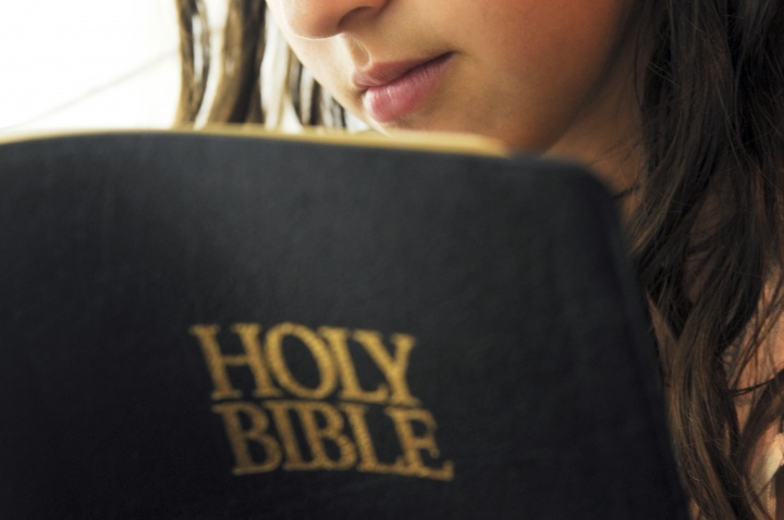 Renoncez à ce qui vous fait perdre du temps pour vous consacrer autant que possible à votre relation avec Dieu. Ne laissez pas le temps vous échapper sans avoir de direction ni de but ! Dieu vous appelle à changer votre vie