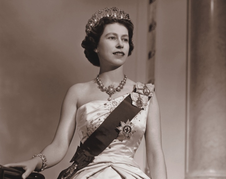 La jeune reine Élizabeth II