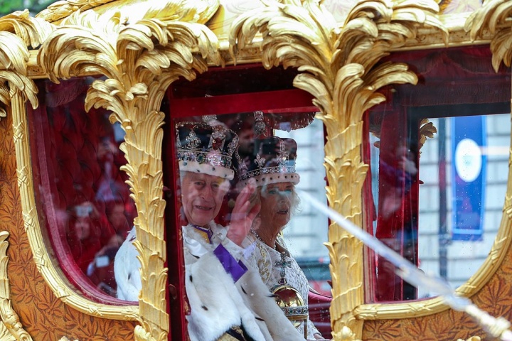 Cortège du couronnement du Roi Charles III et Camilla