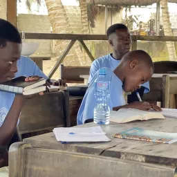 Étude biblique - Bénin 2025