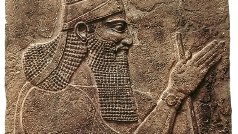Un portrait du monarque assyrien Tiglath-Piléser III qui a été trouvé dans son palais de Nimrud 26 siècles après son invasion d’Israël en 745 avant J.-C.