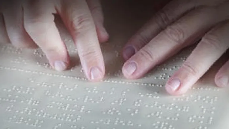 De l’obscurité à la lumière