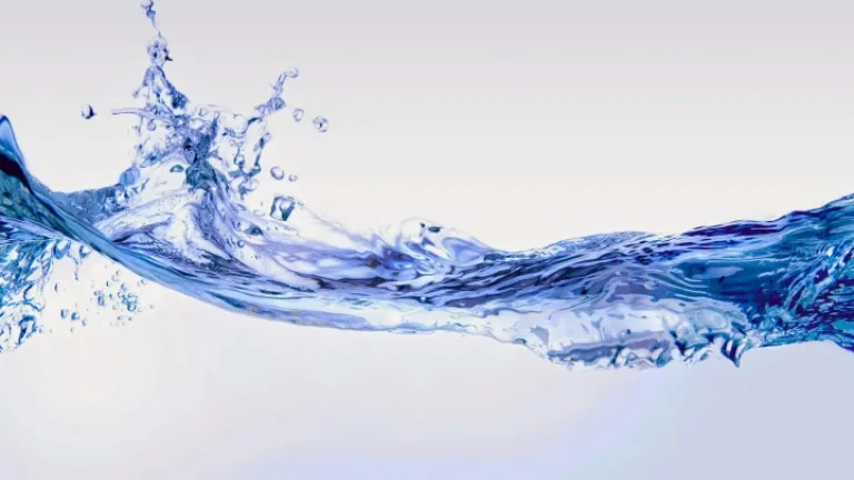 Éclaboussure d'eau