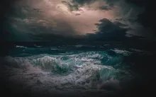 Des vagues dans l'océan